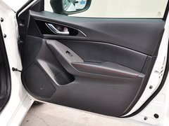 2014款 两厢 2.0L 自动 旗舰型