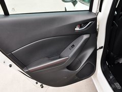 2014款 两厢 2.0L 自动 旗舰型