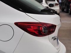 2014款 两厢 2.0L 自动 旗舰型