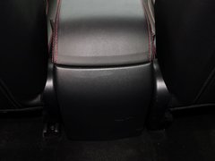 2014款 两厢 2.0L 自动 旗舰型
