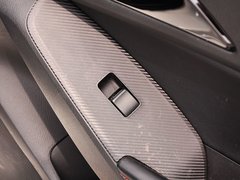 2014款 两厢 2.0L 自动 旗舰型