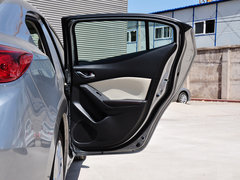 2014款 三厢 2.0L 自动 旗舰型