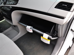2013款 3.5L 自动 四驱标准型