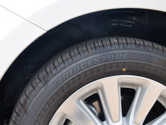 2013款 3.5L 自动 四驱标准型