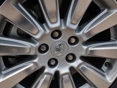 2013款 3.5L 自动 四驱标准型