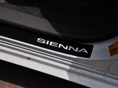 2013款 3.5L 自动 四驱标准型