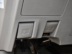 2013款 3.5L 自动 四驱标准型
