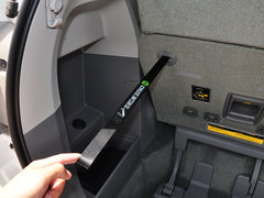 2013款 3.5L 自动 四驱标准型