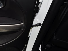 2014款 1.5L 手动 两驱豪华型 5座