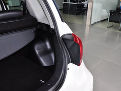 2014款 1.5L 手动 两驱豪华型 5座