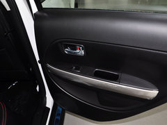 2014款 1.5L 手动 两驱豪华型 5座