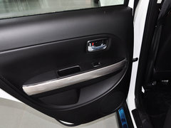 2014款 1.5L 手动 两驱豪华型 5座