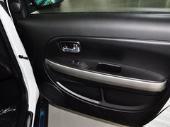 2014款 1.5L 手动 两驱豪华型 5座