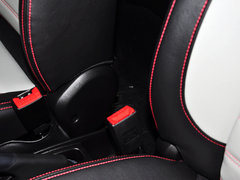 2014款 1.5L 手动 两驱豪华型 5座