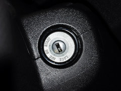 2014款 1.5L 手动 两驱豪华型 5座