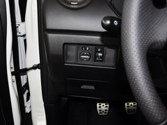 2014款 1.5L 手动 两驱豪华型 5座