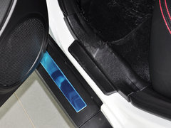 2014款 1.5L 手动 两驱豪华型 5座