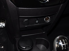 2014款 1.5L 手动 两驱豪华型 5座