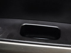 2014款 1.5L 手动 两驱豪华型 5座