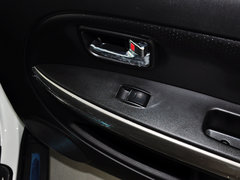 2014款 1.5L 手动 两驱豪华型 5座