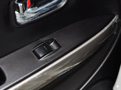 2014款 1.5L 手动 两驱豪华型 5座