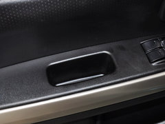 2014款 1.5L 手动 两驱豪华型 5座