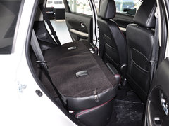 2014款 1.5L 手动 两驱豪华型 5座