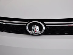 2014款 1.5L 手动 两驱豪华型 5座