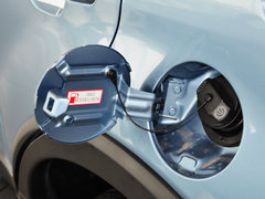 2014款 1.5L 手动 两驱豪华型 5座