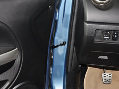 2014款 1.5L 手动 两驱豪华型 5座