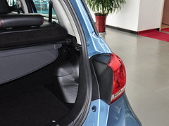 2014款 1.5L 手动 两驱豪华型 5座