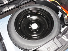 2014款 1.5L 手动 两驱豪华型 5座
