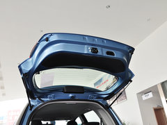 2014款 1.5L 手动 两驱豪华型 5座