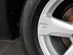 2014款 1.5L 手动 两驱豪华型 5座