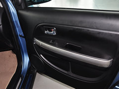 2014款 1.5L 手动 两驱豪华型 5座