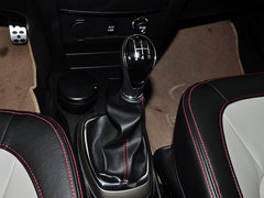 2014款 1.5L 手动 两驱豪华型 5座