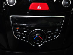 2014款 1.5L 手动 两驱豪华型 5座