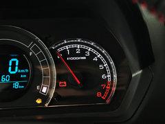 2014款 1.5L 手动 两驱豪华型 5座