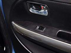 2014款 1.5L 手动 两驱豪华型 5座