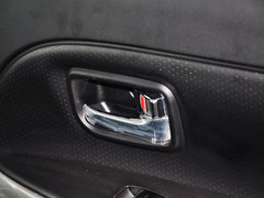 2014款 1.5L 手动 两驱豪华型 5座