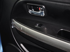 2014款 1.5L 手动 两驱豪华型 5座