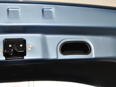 2014款 1.5L 手动 两驱豪华型 5座