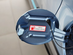 2014款 1.5L 手动 两驱豪华型 5座