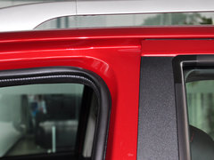 2014款 1.5L 手动 两驱豪华型 5座