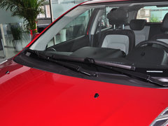 2014款 1.5L 手动 两驱豪华型 5座