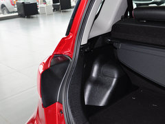 2014款 1.5L 手动 两驱豪华型 5座
