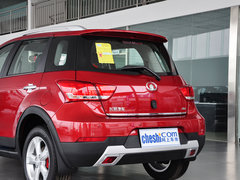 2014款 1.5L 手动 两驱豪华型 5座