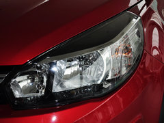 2014款 1.5L 手动 两驱豪华型 5座