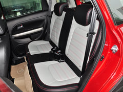 2014款 1.5L 手动 两驱豪华型 5座
