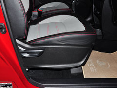 2014款 1.5L 手动 两驱豪华型 5座